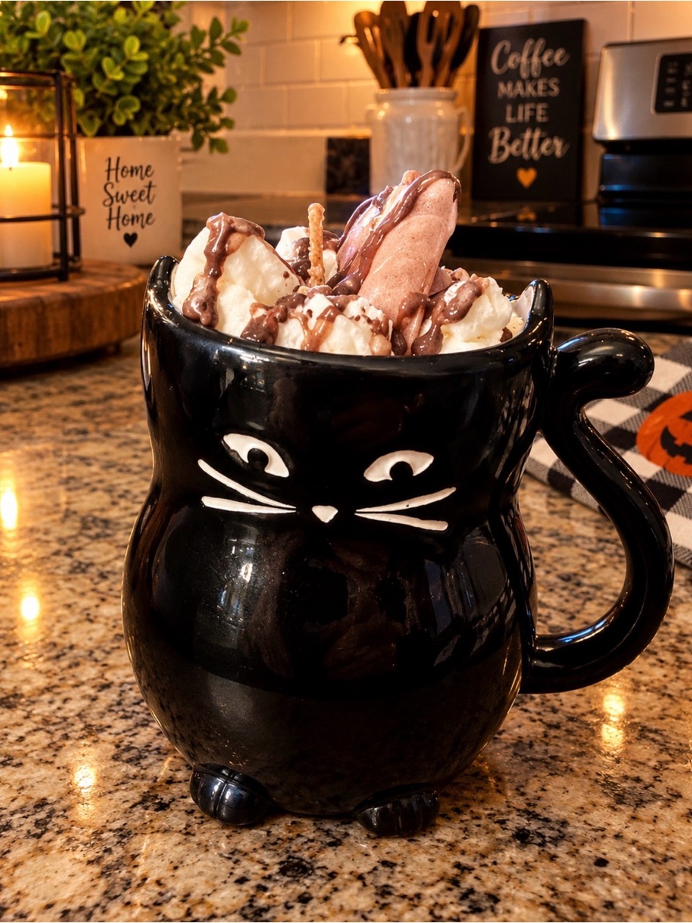 New Halloween Black Cat Hot Chocolate scented Soy Candle 13 oz